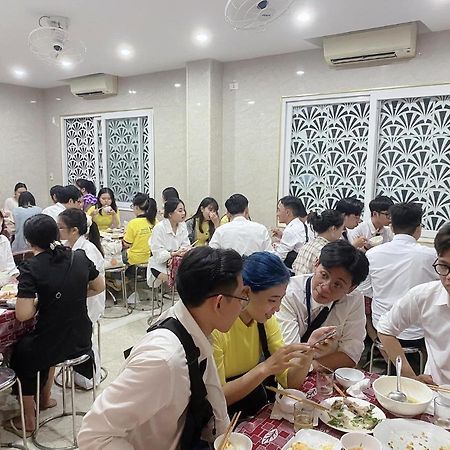 הואה Nhu Hien Hotel מראה חיצוני תמונה